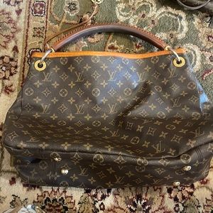 Louis Vuitton used handbag. Still in great shape